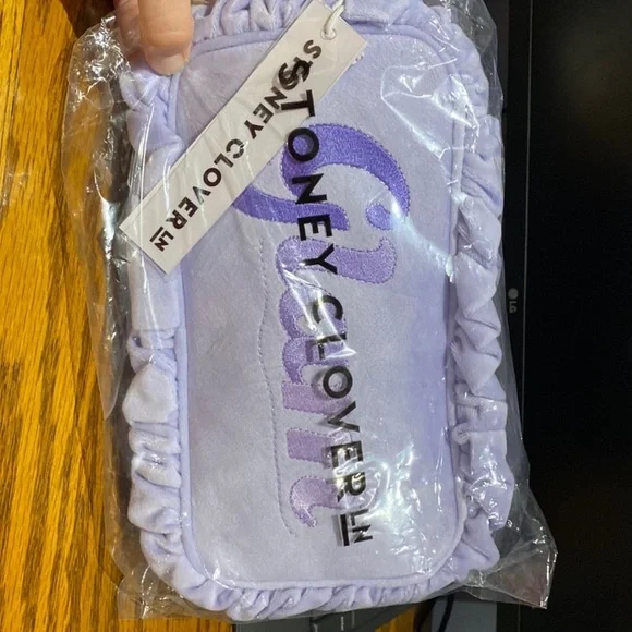 Stoney Clover Lane Large Glam Velvet Purple Ruffle Pouch - Picture 4 of 5